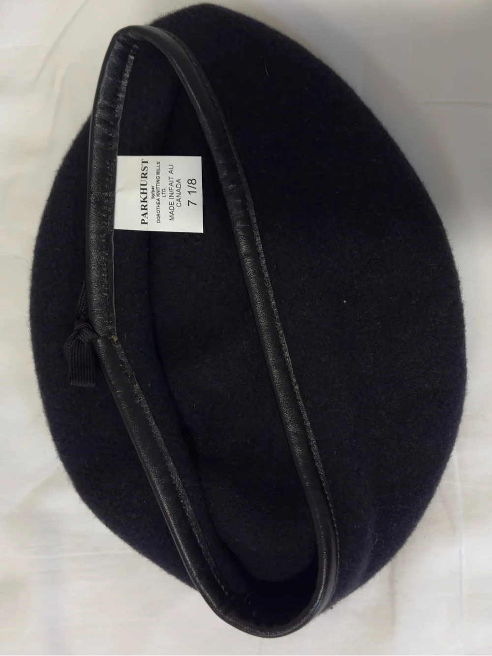 Navy wool beret hat
